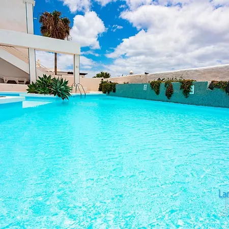 Vivienda Vacacional Lory Apartment *
