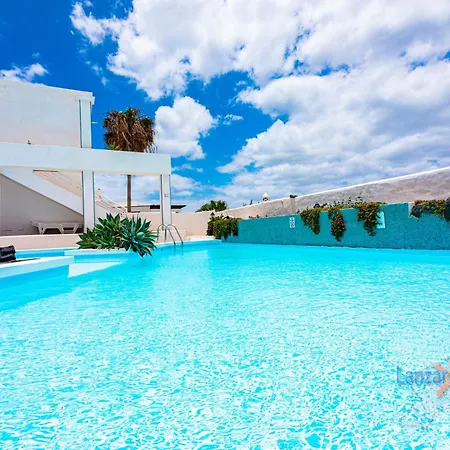 Vivienda Vacacional Lory * Lanzarote Island