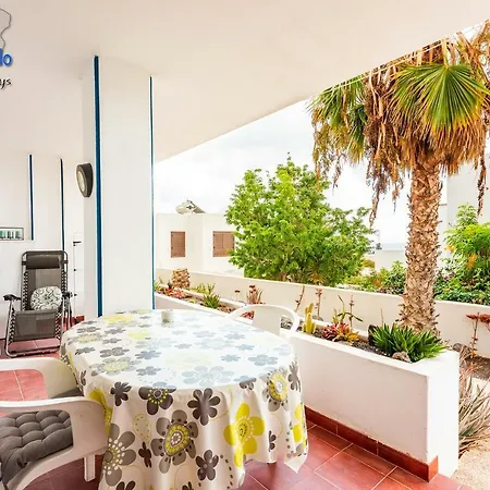 Vivienda Vacacional Lory * Lanzarote Island