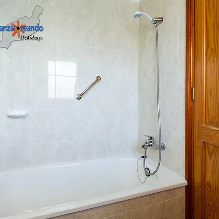 Vivienda Vacacional Lory דירה Lanzarote Island
